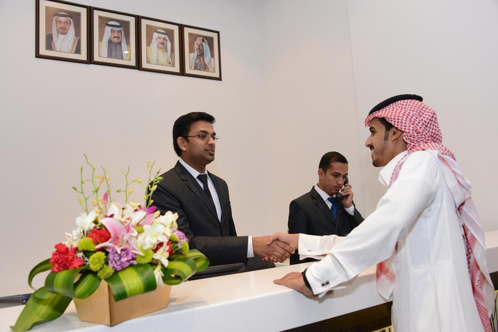 President Heights Aparthotel Manamah Buitenkant foto